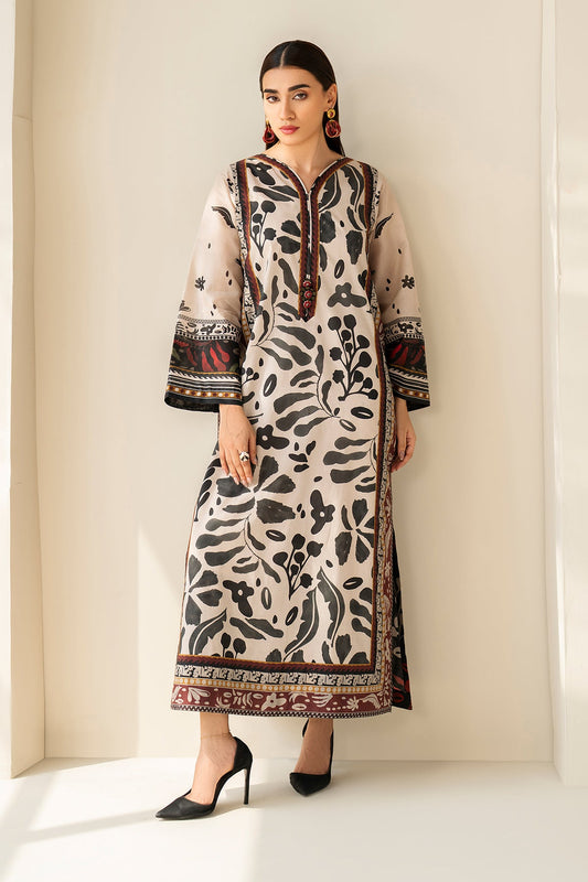 Ayla Lawn 02-PC