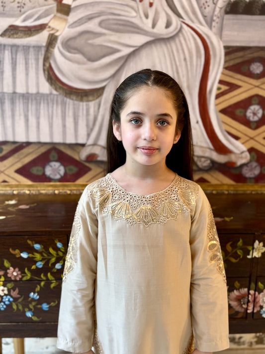 Skin Rosy 02-PC Embroidered