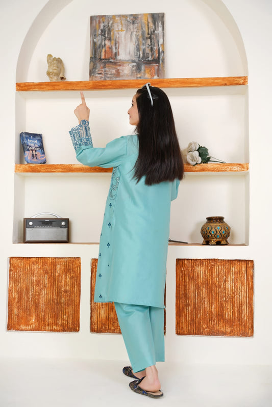 Aqua Bloom 02 PC Embroidered