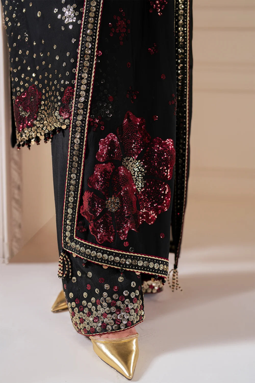 Shab-e-Zar 3 Piece Embroidered