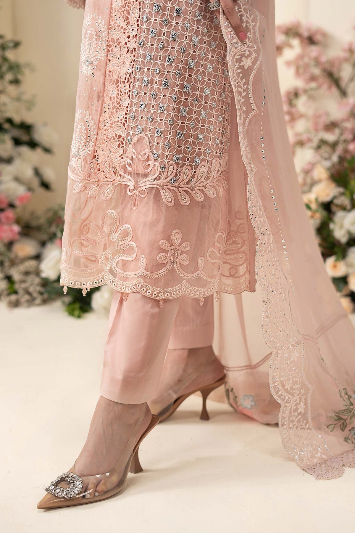 Noor-e-Rose 3 Piece Embroidered