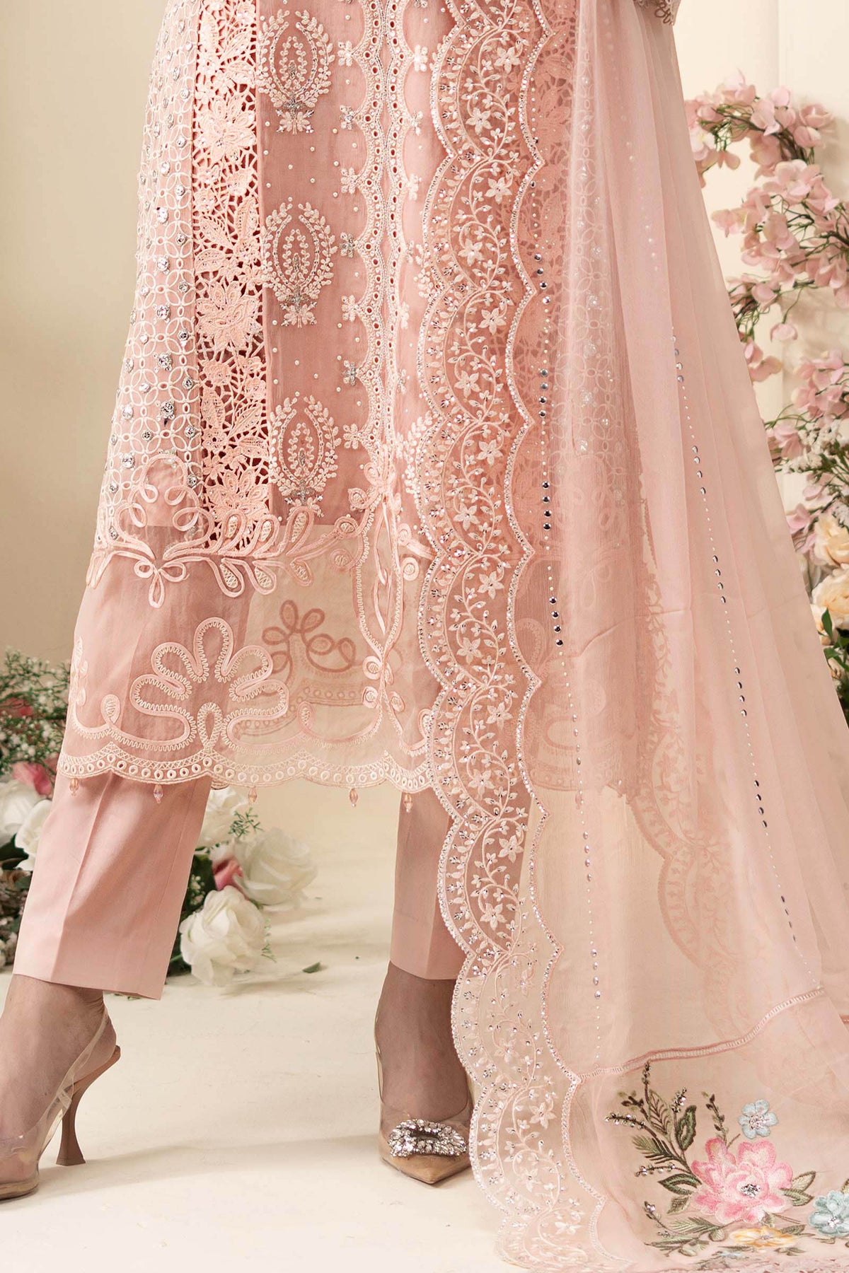 Noor-e-Rose 3 Piece Embroidered