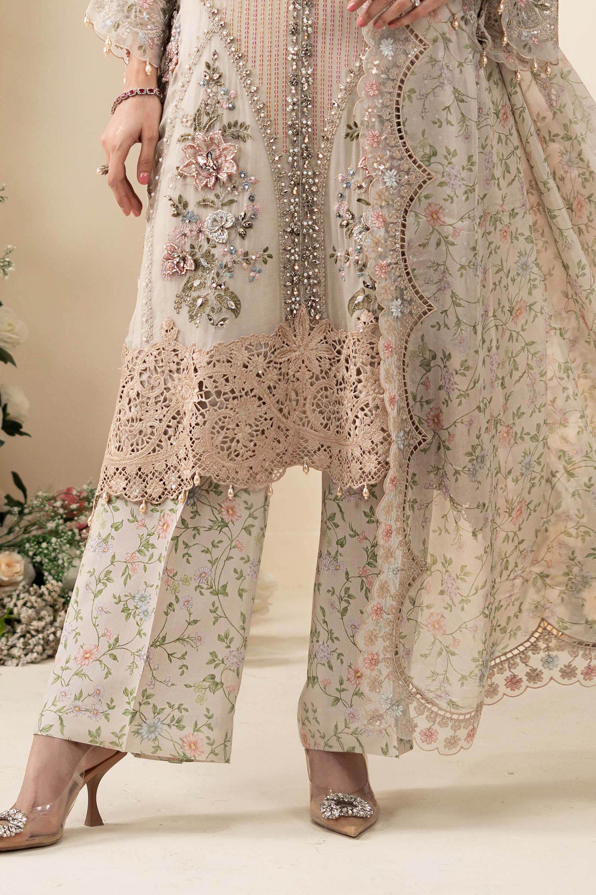 Pearl Petals 3 Piece Embroidered