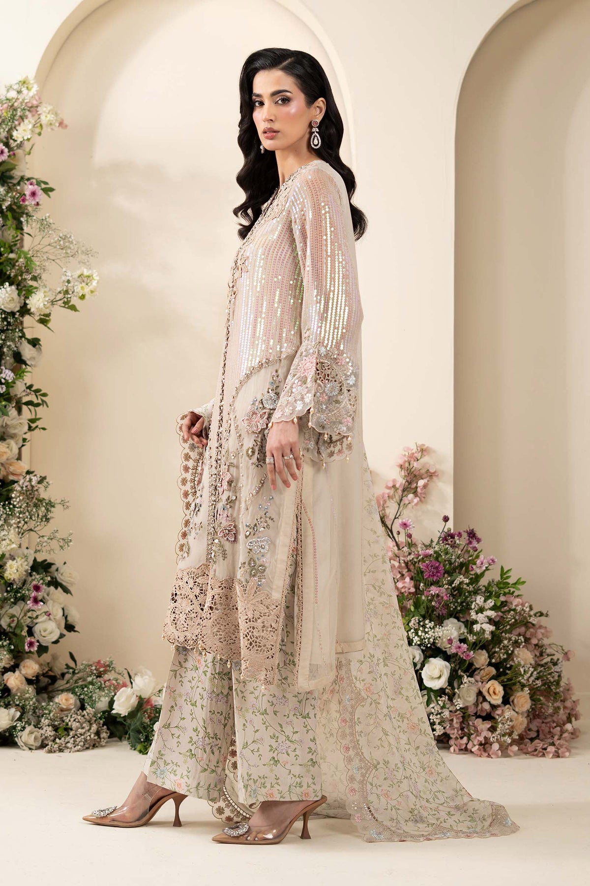 Pearl Petals 3 Piece Embroidered