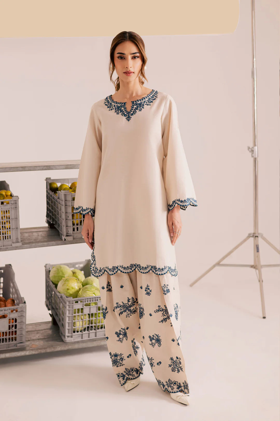 Beige Whisper 02-PC