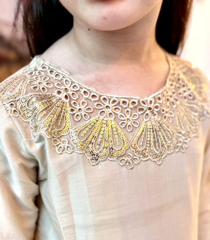 Skin Rosy 02-PC Embroidered